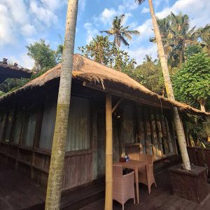 Suite vue piscine et salon Bali retraite méditative