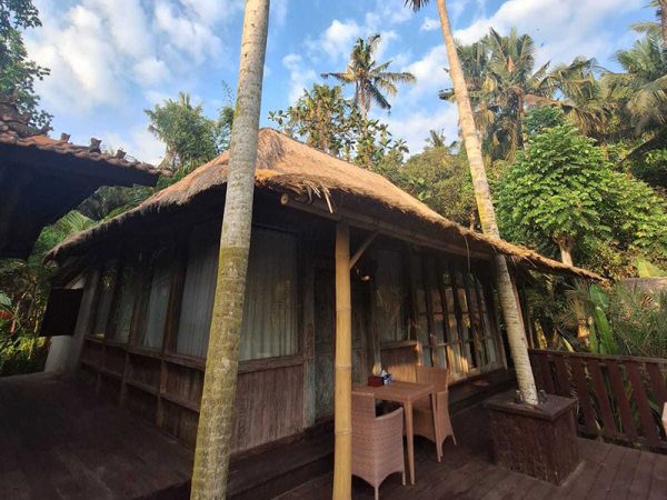 Retraite méditative Bali - Suite vue piscine et salon, chambre 115 (couple)